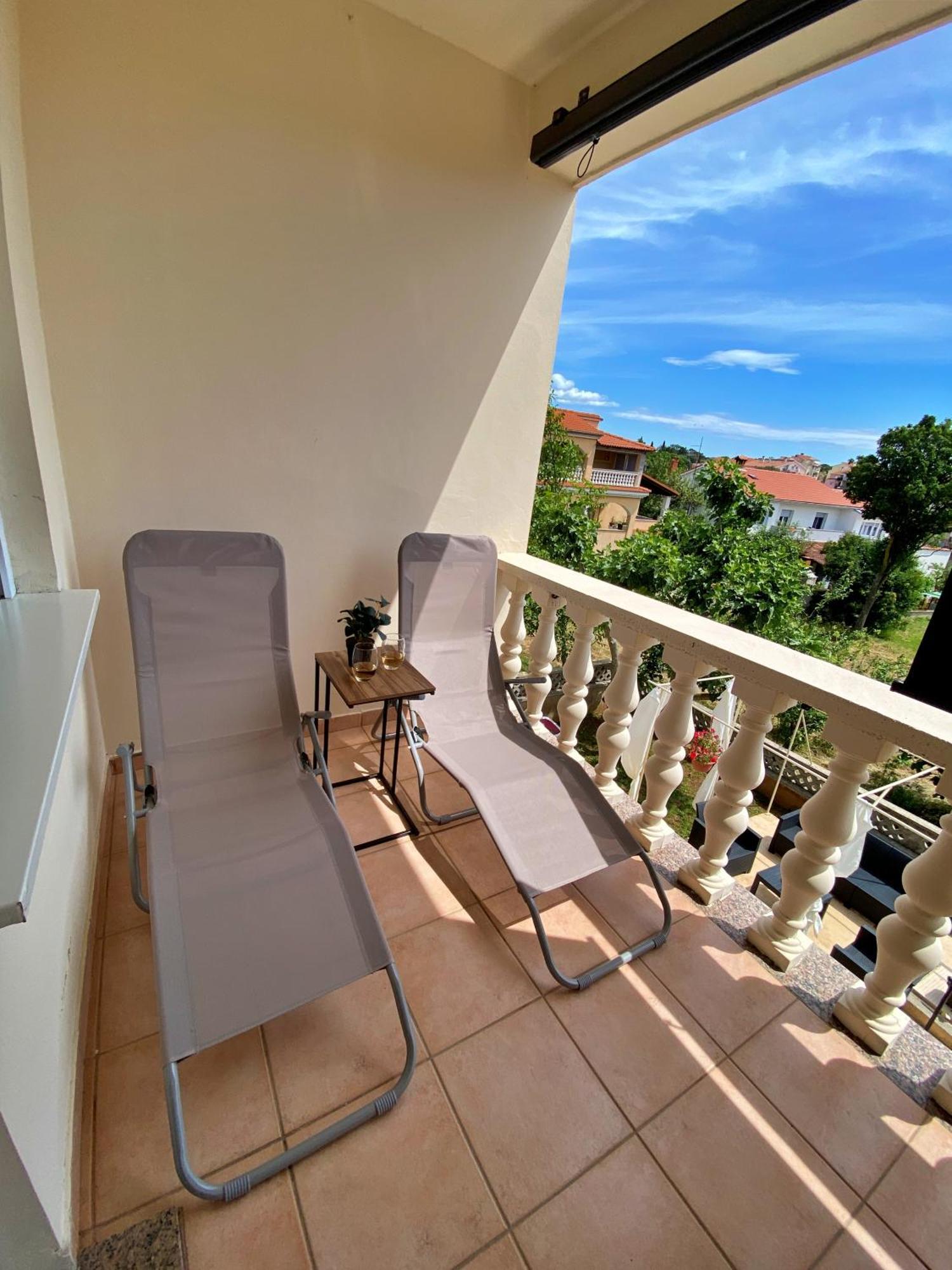 Apartments Jozephine Pula Exterior photo